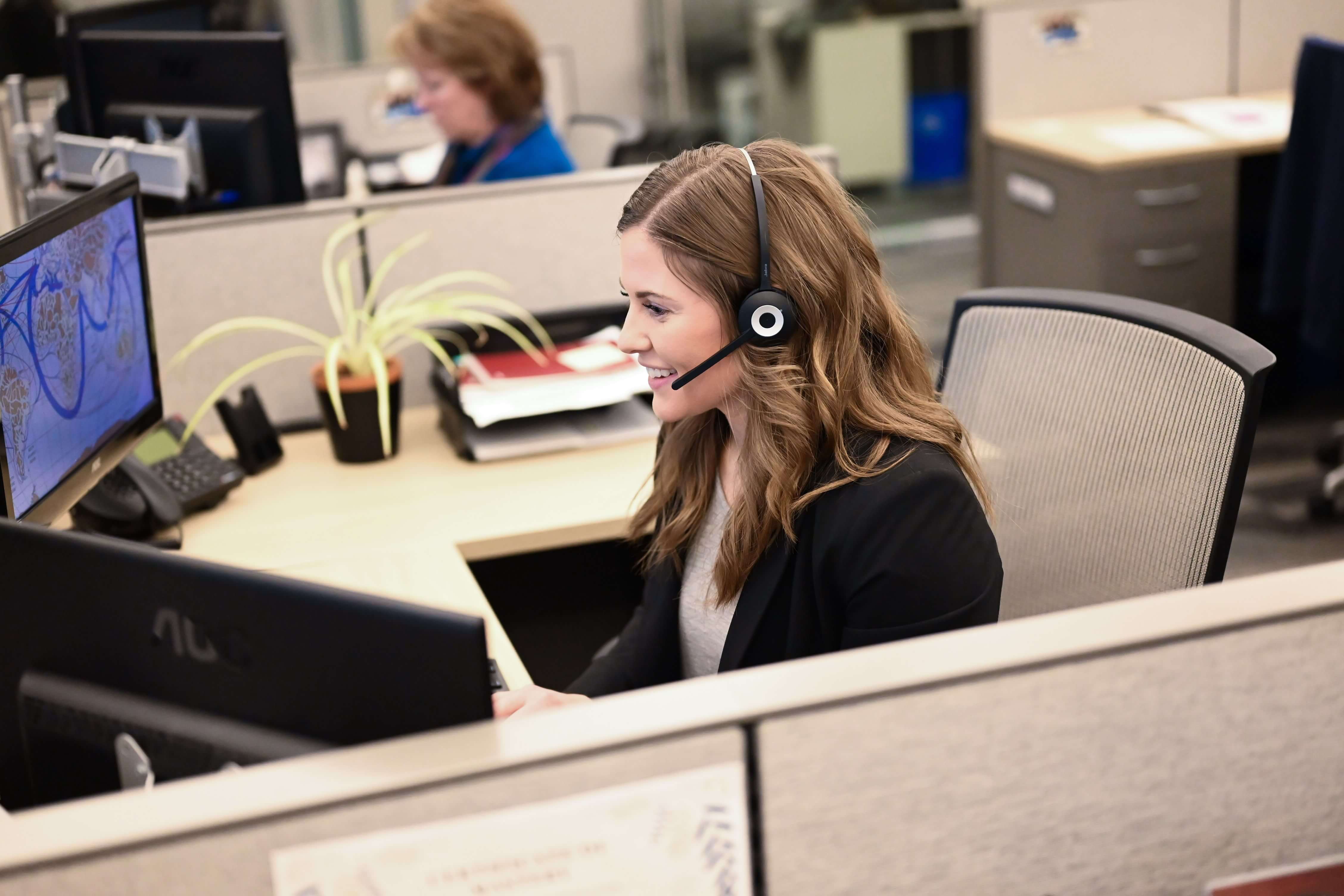 Customer service representative in a call center